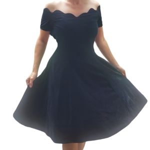 Vintage Velvet Twirl christmas party Holiday dress green a-line sweetheart